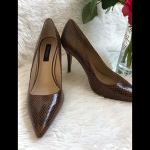 White House Black Market Olivia Whiskey Pump